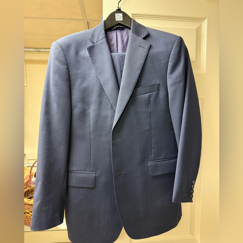 Men’s suit
